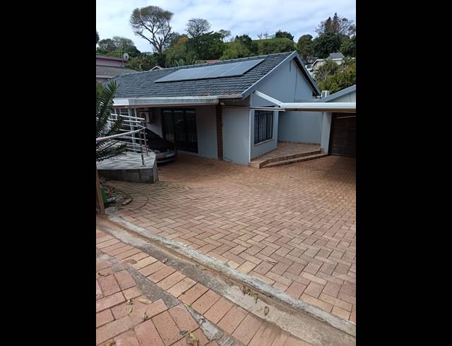 4 BEDROOM FREEHOLD FOR SALE IN GLENMORE